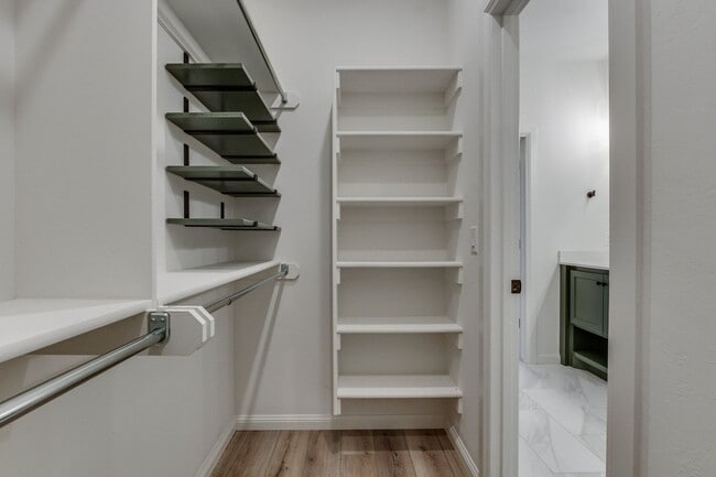 Building Photo - Welcome to Bungalow Heights! Edmond Townhome w/ Balcony, Yard & Resort Amenities