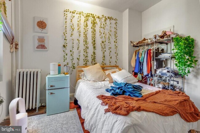 Building Photo - 3953 Baltimore Ave