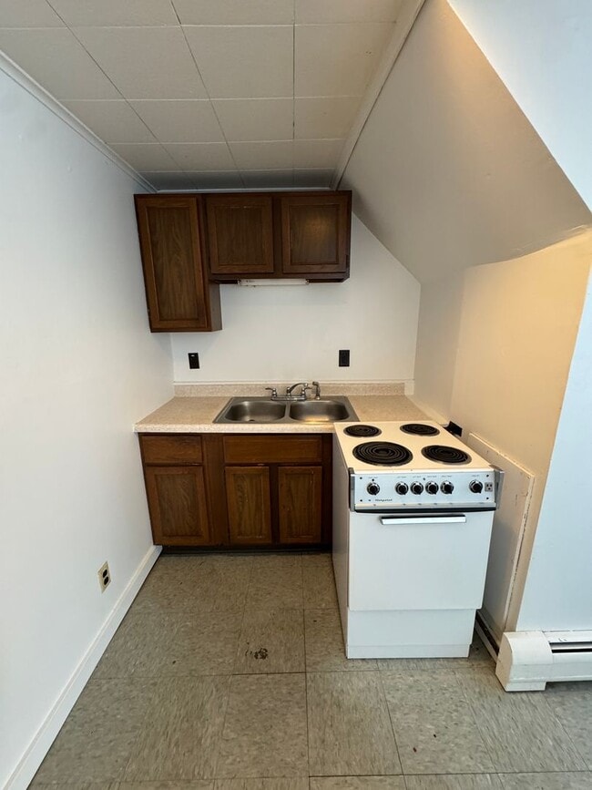 Primary Photo - Hale Randolph Apartments