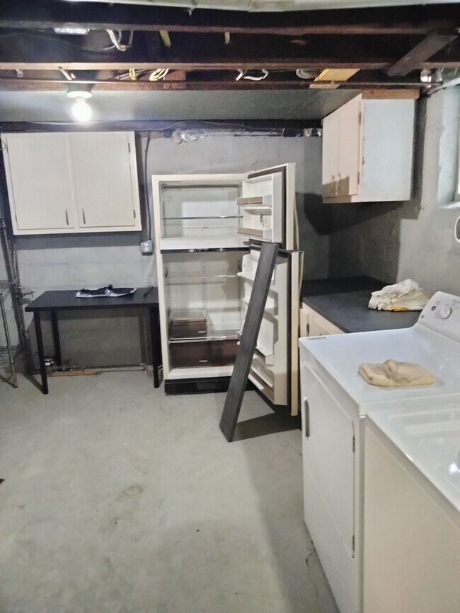 Building Photo - Beautiful 2-Bedroom Brookline Home for Rent