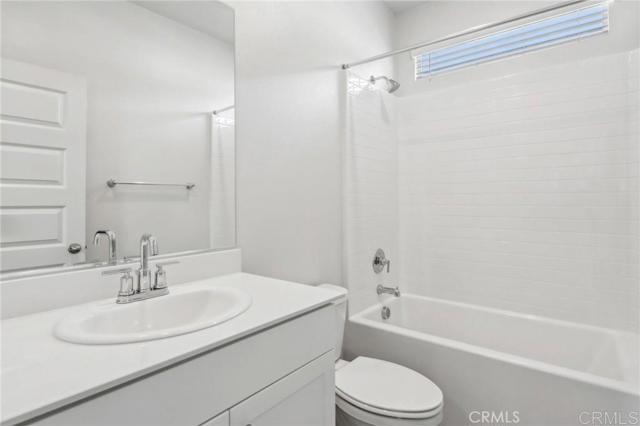 Building Photo - 19404 Brush Crk Wy