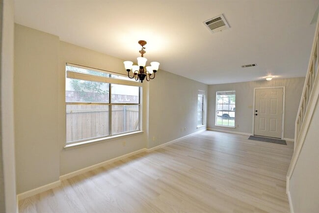 Building Photo - 13329 Black Canyon Dr