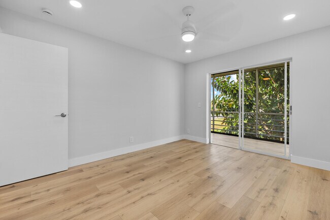 Building Photo - 314 Monaco Blvd