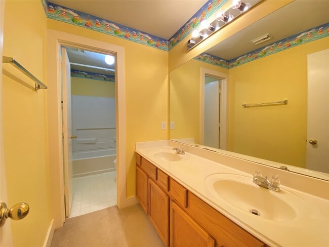 Building Photo - 5843 Sonoma Ridge