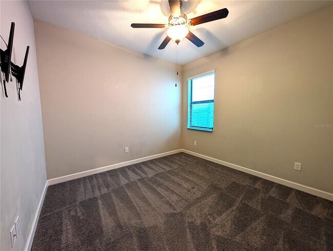 Building Photo - 11024 Little Blue Heron Dr