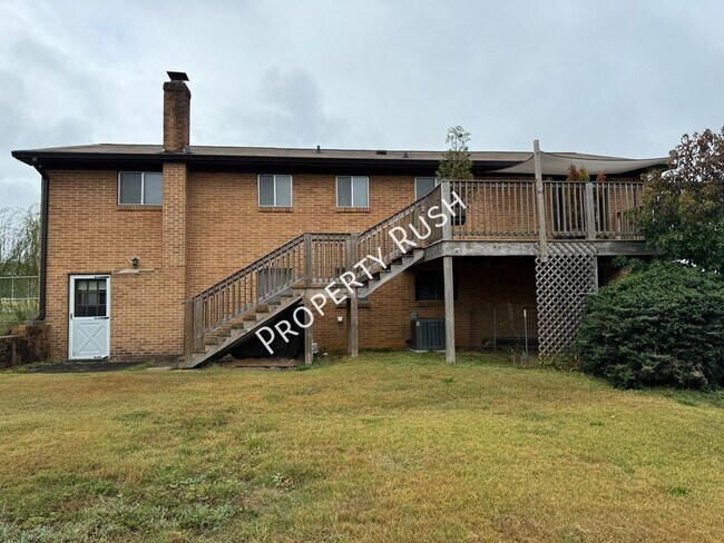 Building Photo - 2307 Arroyo Dr