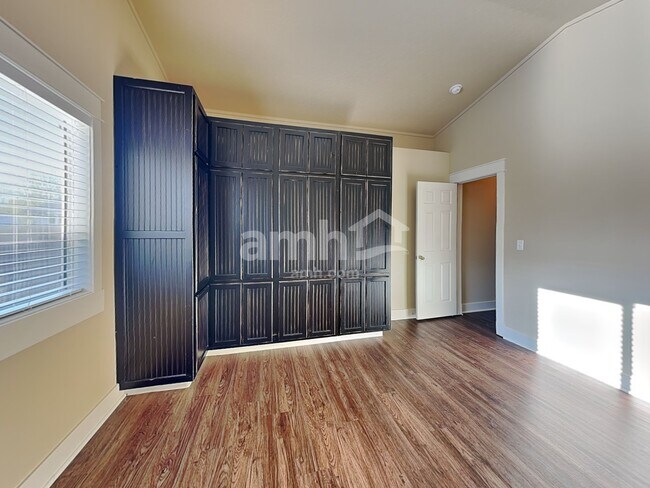 Building Photo - 199 E Striped Owl Dr