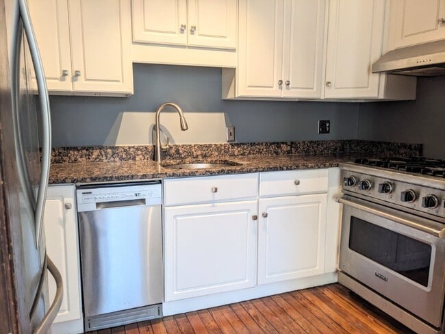 Building Photo - 111 Tennessee Ave NE