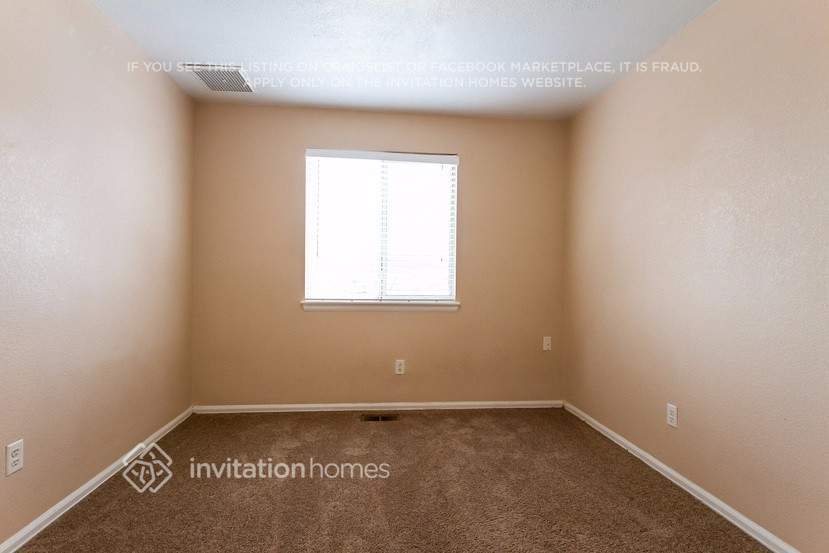 Building Photo - 12175 Elm Way
