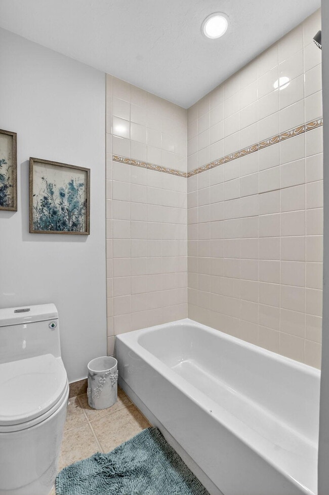 Building Photo - 21911 Cypress Dr