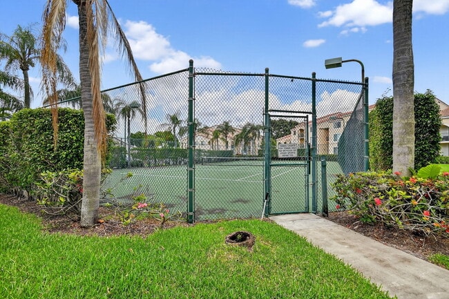 Building Photo - 1733 Village Blvd