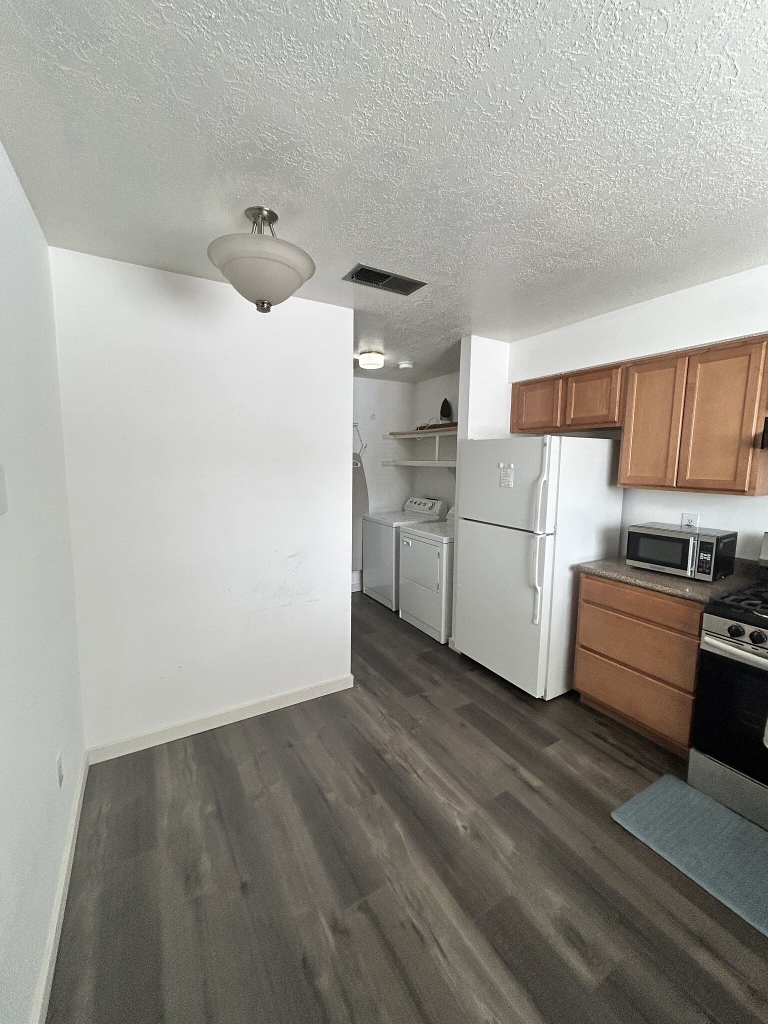 Building Photo - 3600 Eubank Blvd NE