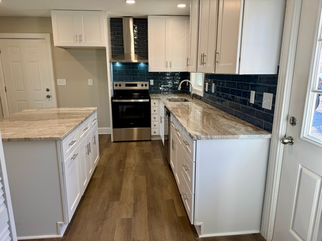 Building Photo - Completely Remodeled Home For Rent!