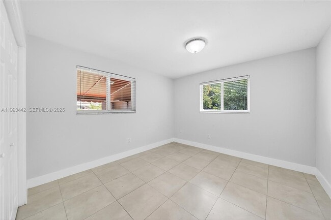 Building Photo - 7261 SW 21st St