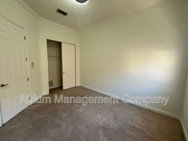 Building Photo - 1146 Bolton Pl