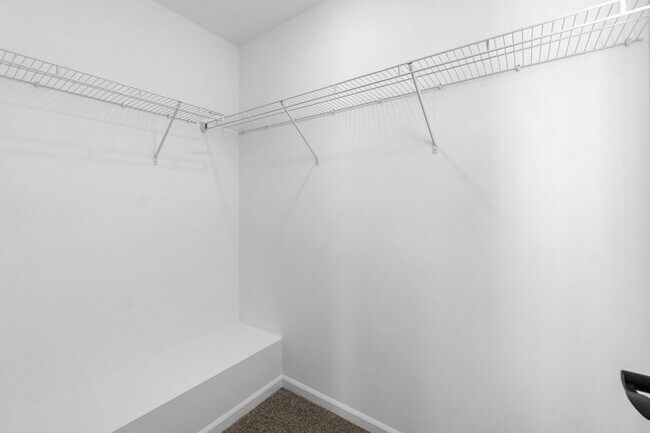 Building Photo - 1548 Slade Wy