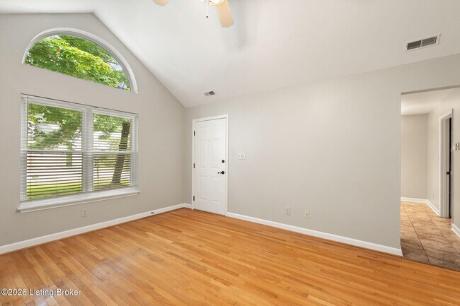 Building Photo - 609 Fenley Ave