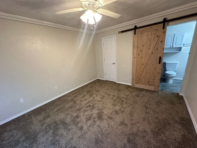 Building Photo - 2 Bed, 2.5 Bath Condo in Reno