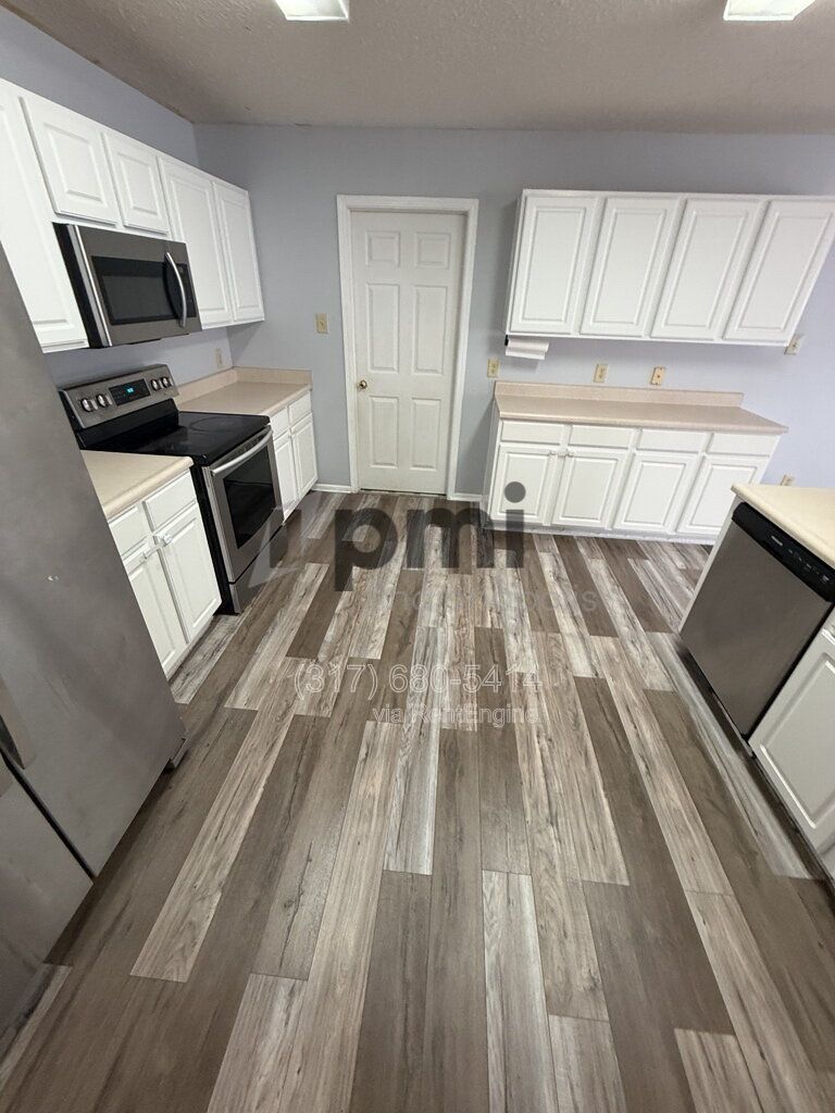 Building Photo - 14229 Weeping Cherry Dr