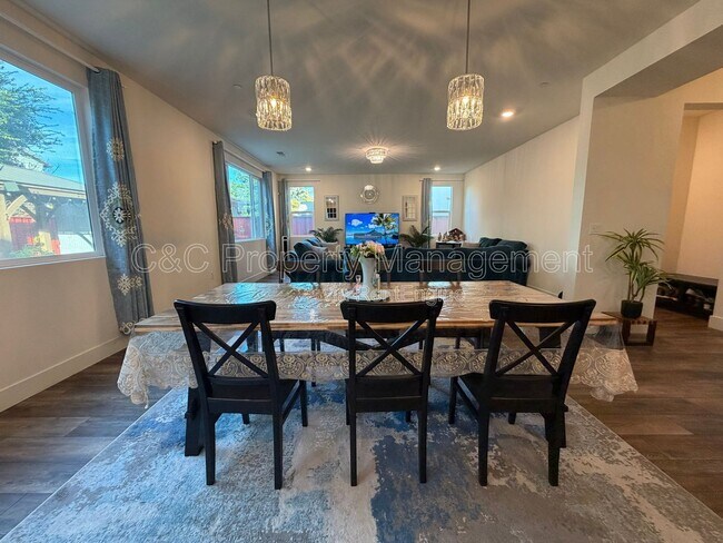 Building Photo - 5125 Mink Ct