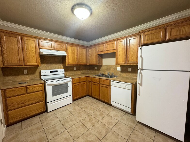 Building Photo - 1213 Powder River Dr