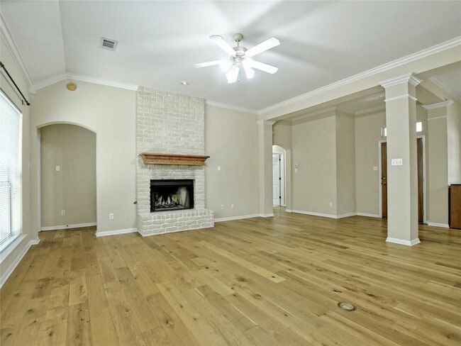 Building Photo - 809 Texas Trail