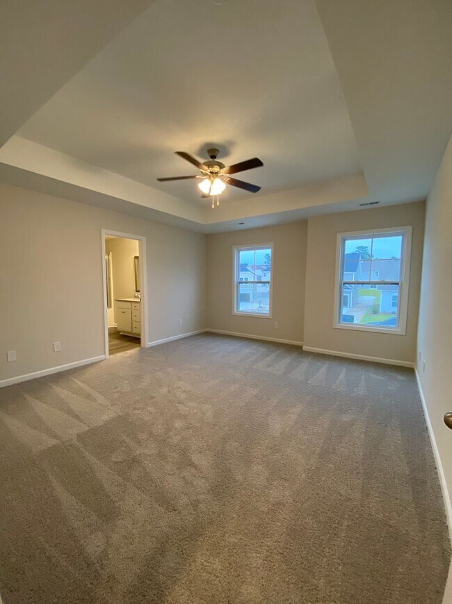Building Photo - Brand New Beautiful 3 Bedroom 2.5 Bathroom