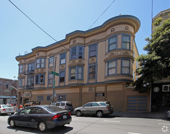 Building Photo - 300 Valencia St