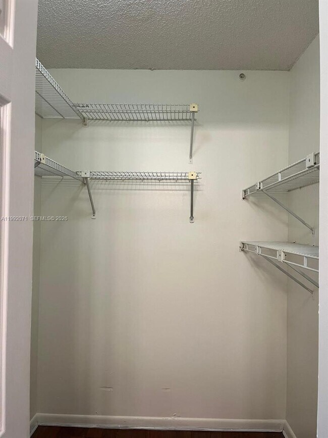 Building Photo - 8810 SW 132nd Pl