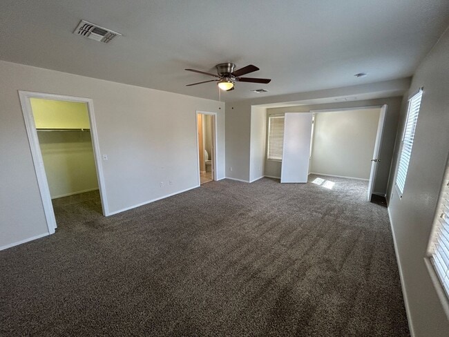 Building Photo - 18529 W Mariposa Dr