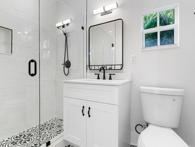 Building Photo - 209 Lytton Ct