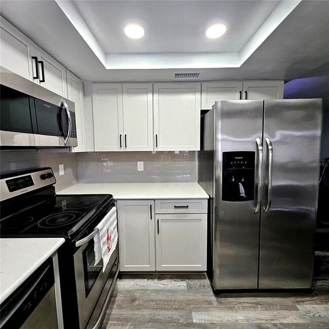 Building Photo - 6008 Firefly Ln