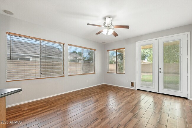 Building Photo - 7062 W Palmaire Ave