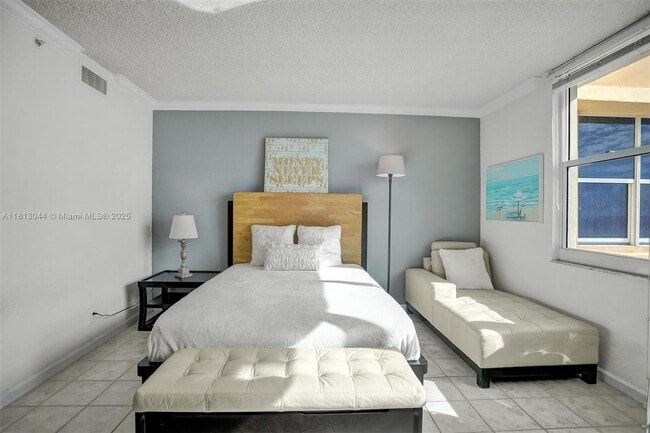 Building Photo - 2501 S Ocean Dr