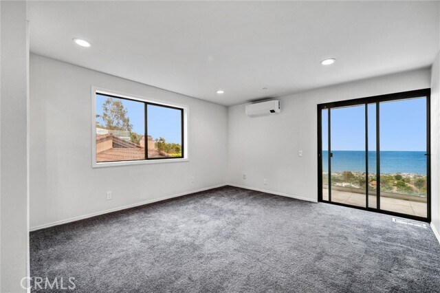 Building Photo - 1360 Baja St