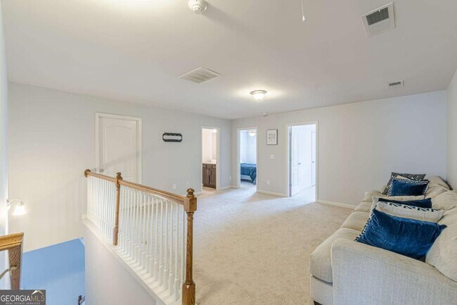 Building Photo - 5725 Radford Loop