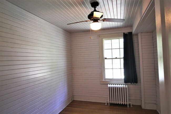 Building Photo - 2026/2027 Off-Campus JHU Spacious 5bd/2ba Rowhome OSP & W/D! Available 6/8