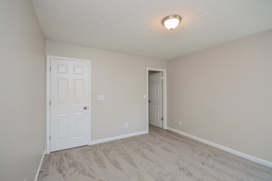 Building Photo - 577 Arbor Ridge Dr