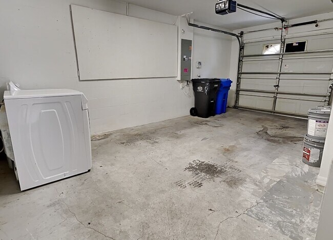 Building Photo - 12725 Adventure Dr