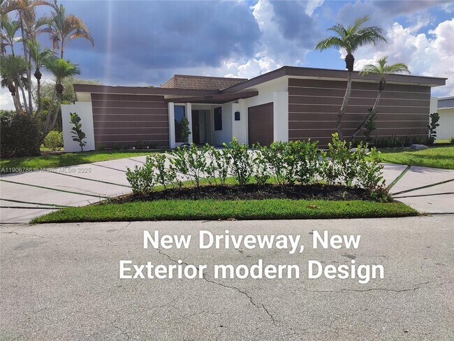 Building Photo - 5109 Banyan Ln