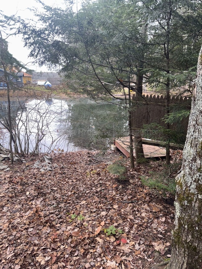 Building Photo - 115 Pinewoods Trail