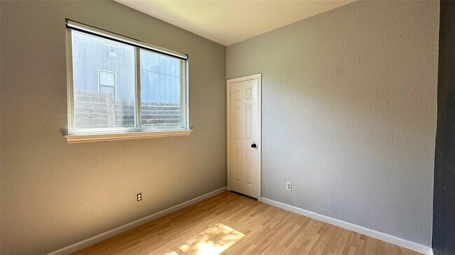 Building Photo - 1713 Pheasant Roost