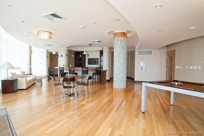 Building Photo - 244 Biscayne Blvd