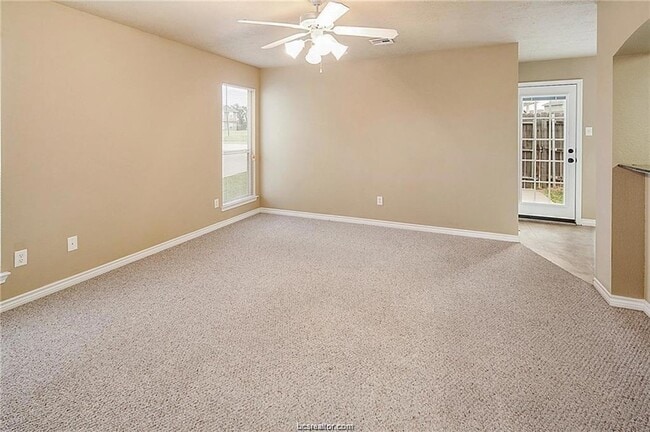 Building Photo - 4053 Southern Trace Dr