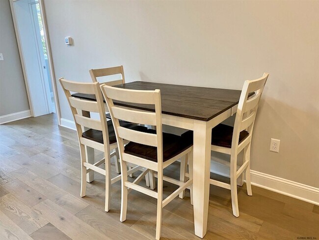 Building Photo - 77 Van Dam St