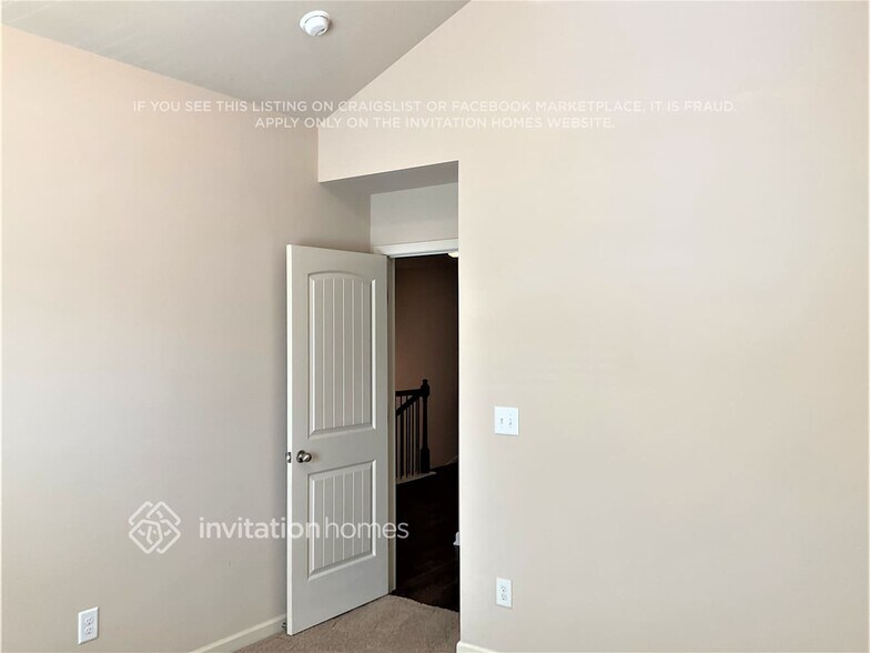 Building Photo - 119 Biscayne Terrace