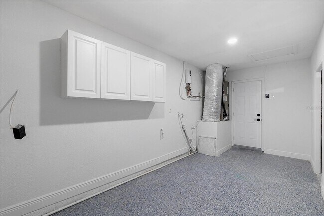 Building Photo - 5901 Denver St NE