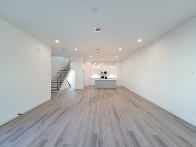 Building Photo - 7703 Earl Rudder Wy