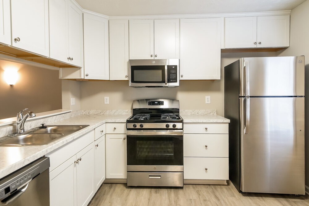 Building Photo - 890 Highland Terrace NE
