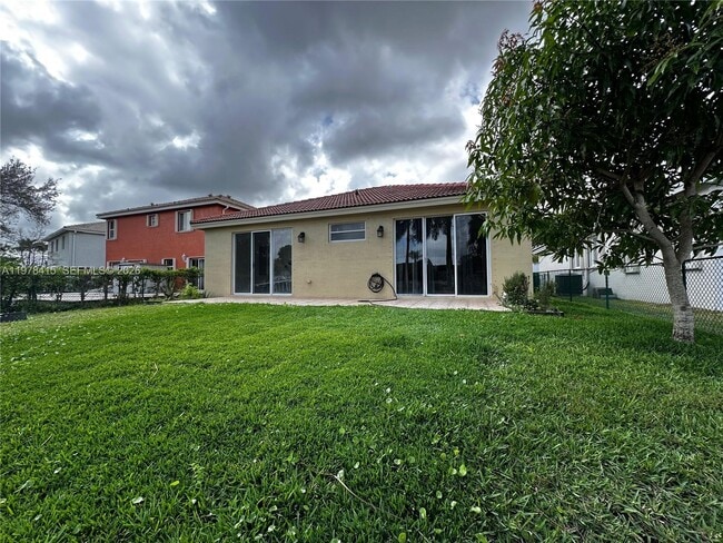 Building Photo - 2243 SW 134th Ave